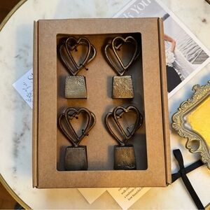 Pottery Barn interlocking hearts place card holder 12